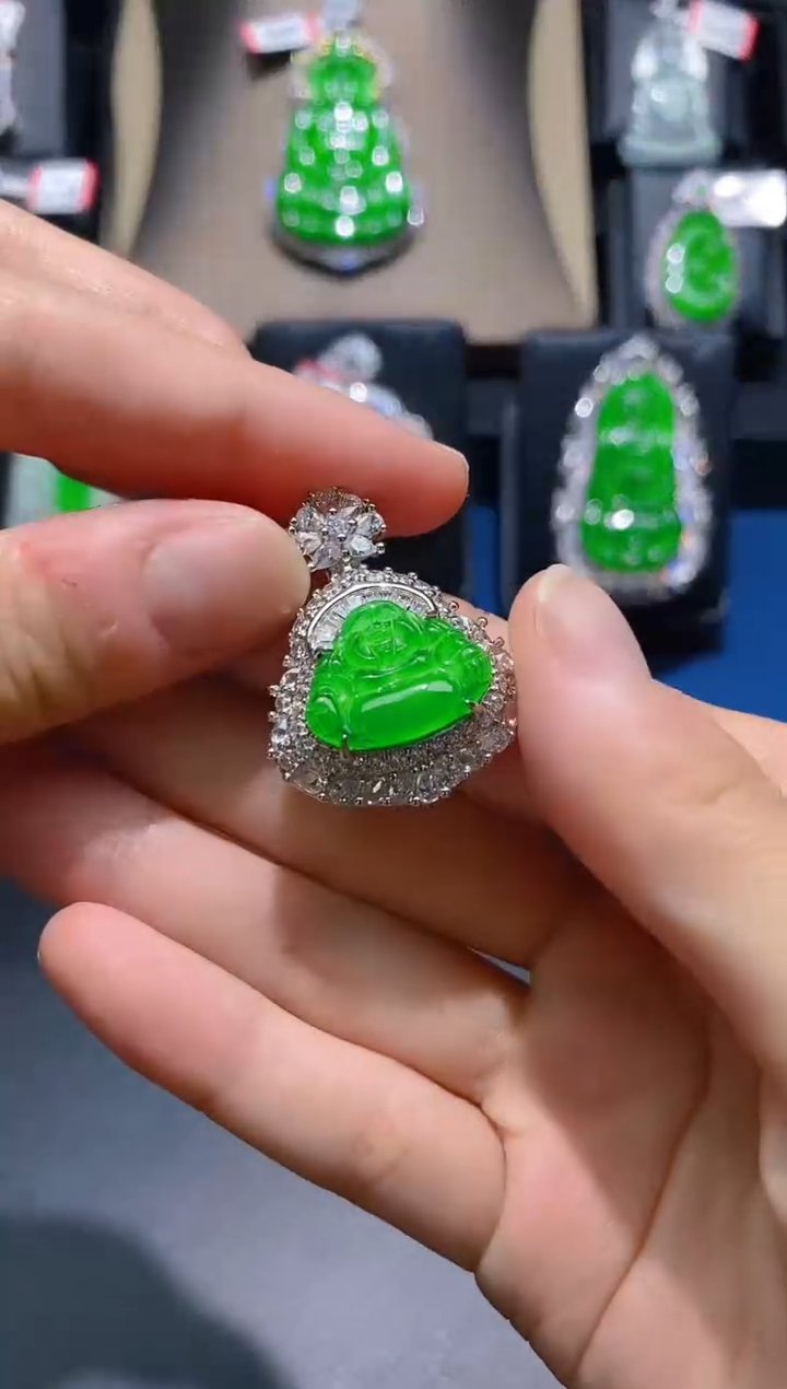 【闪购商品】翡翠颈饰未镶嵌天然A货翡翠L03