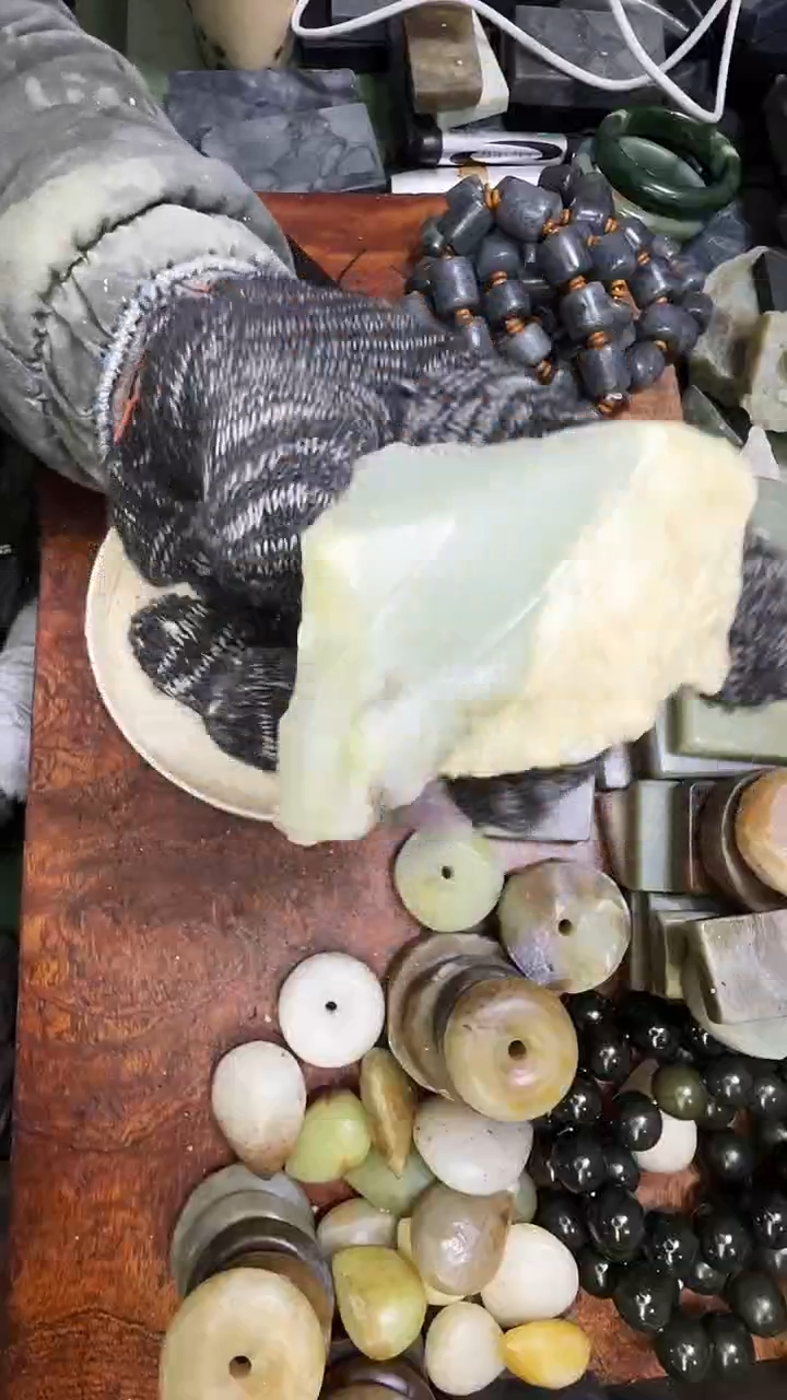 未镶嵌和田玉珠宝半成品1