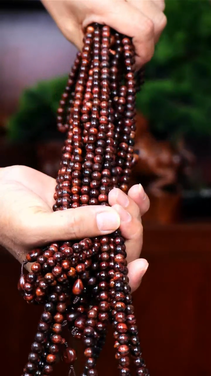 【闪购商品】黄花梨/降香黄檀其他0.8*108手串（多样性发一