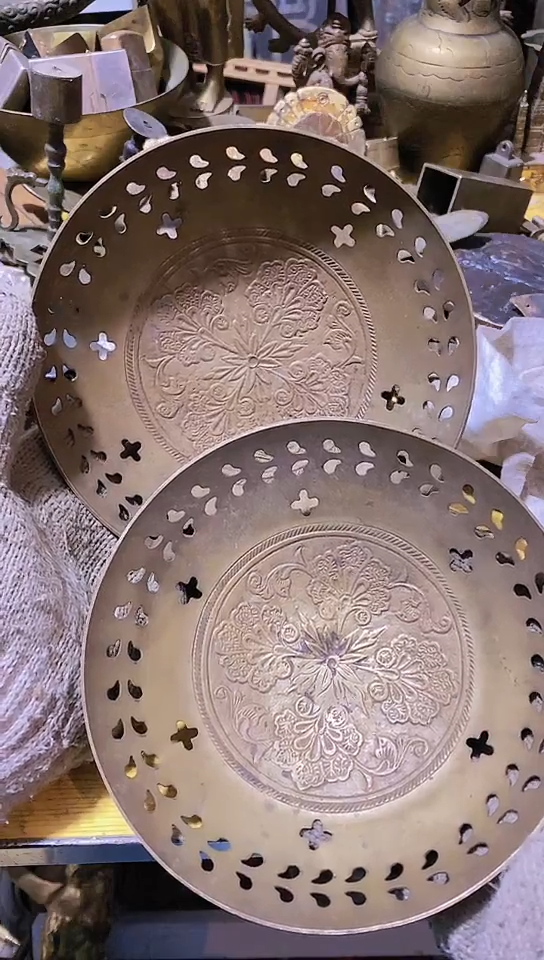 李*琴金属工艺品二手旧货默认瑕疵