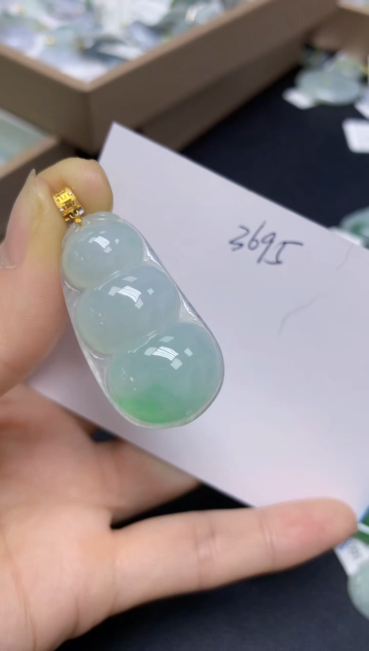 【闪购商品】翡翠挂件18K金镶嵌 天然翡翠A货