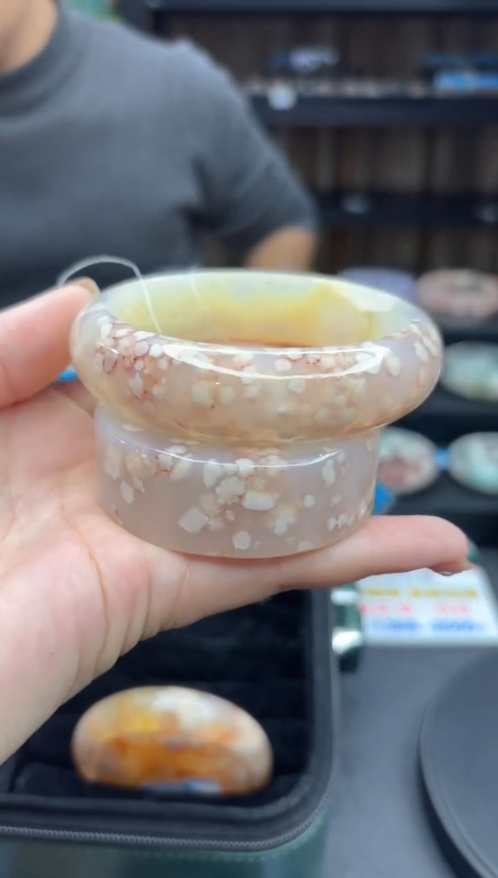 【闪购商品】石英质玉手镯未镶嵌165（62圈赠送镯心）