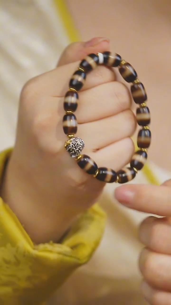 【闪购商品】玛瑙/玉髓手串未镶嵌多样性发其一