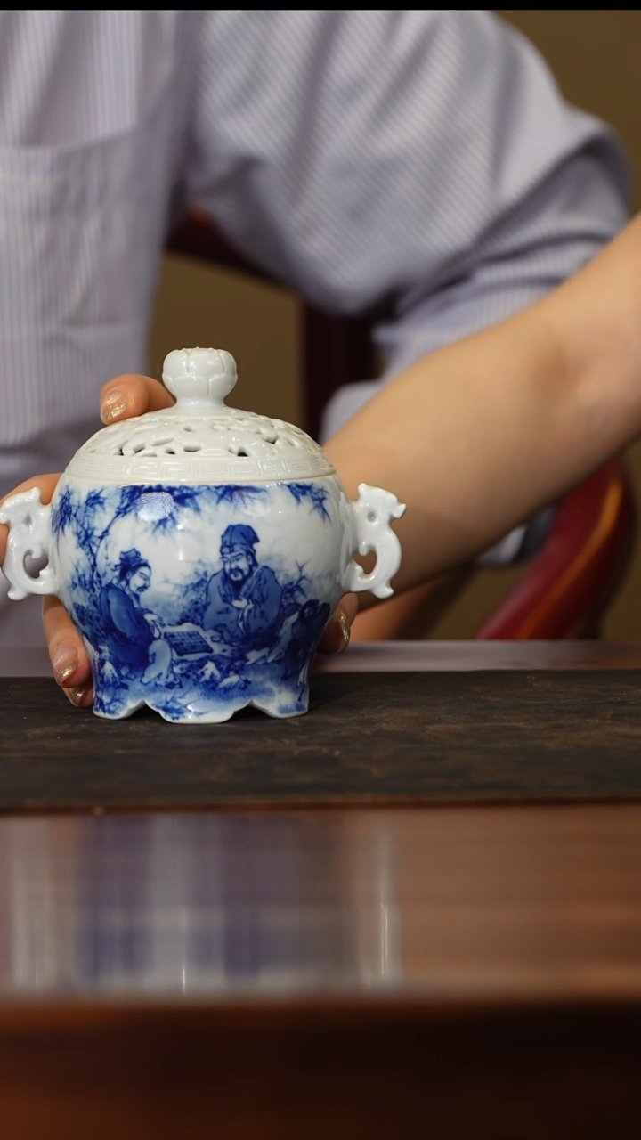 画堂春对弈图雕刻香炉