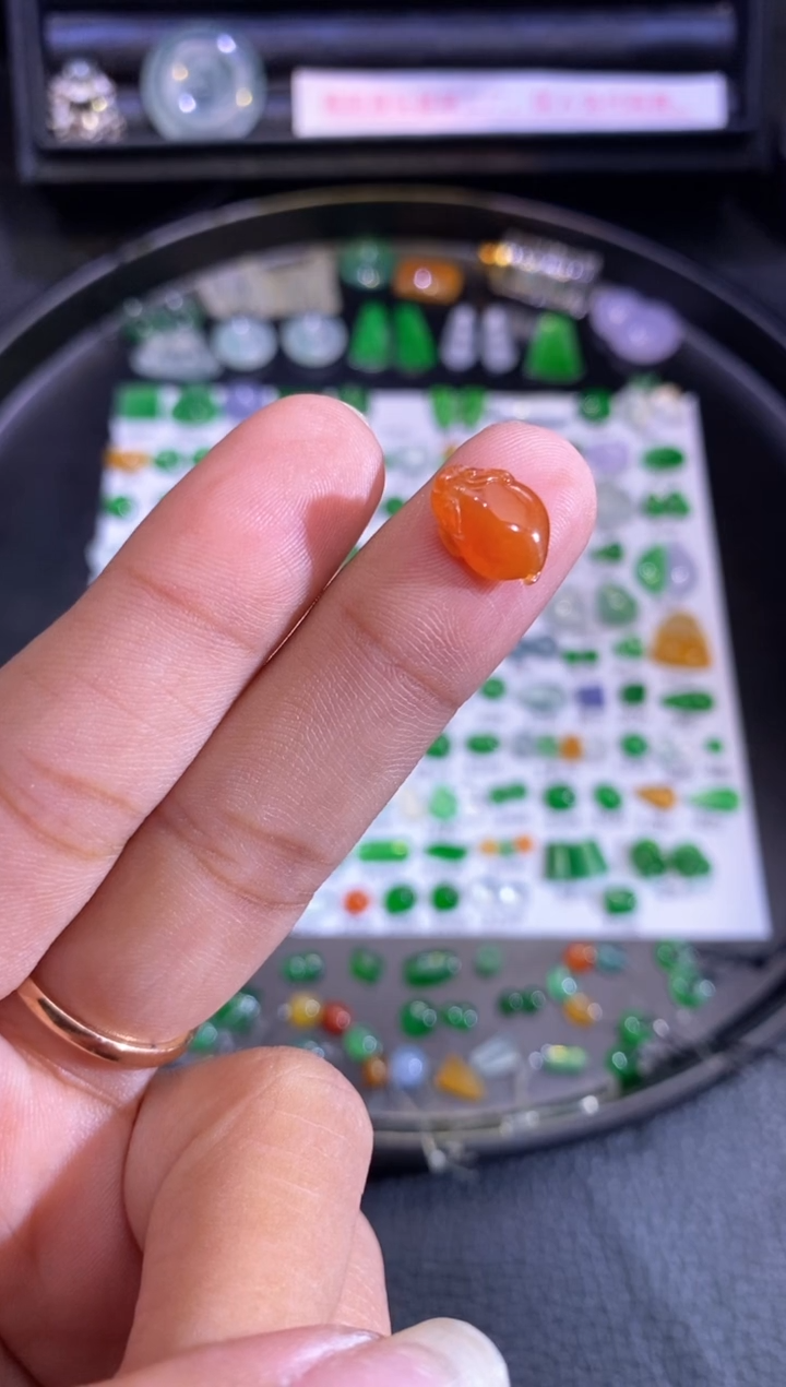 未镶嵌挂件翡翠金蟾