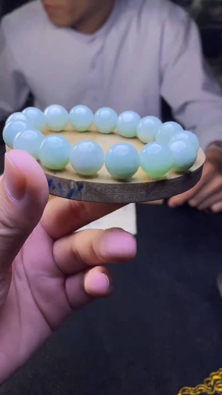 定制翡翠未镶嵌天然缅甸A货翡翠，多样性发货，拍一发一