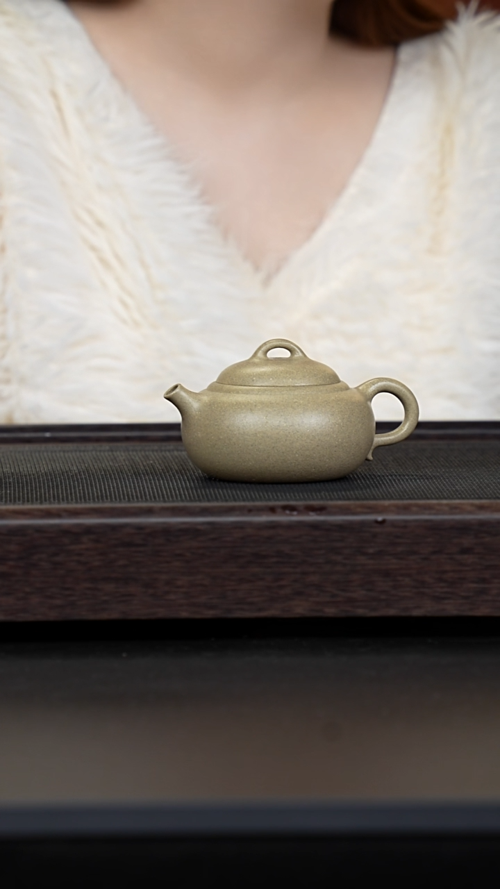 【闪购商品】紫砂茶壶四号井芝麻绿玉乳