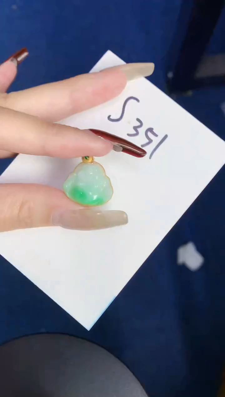 【闪购商品】翡翠颈饰18K金镶嵌0000000000