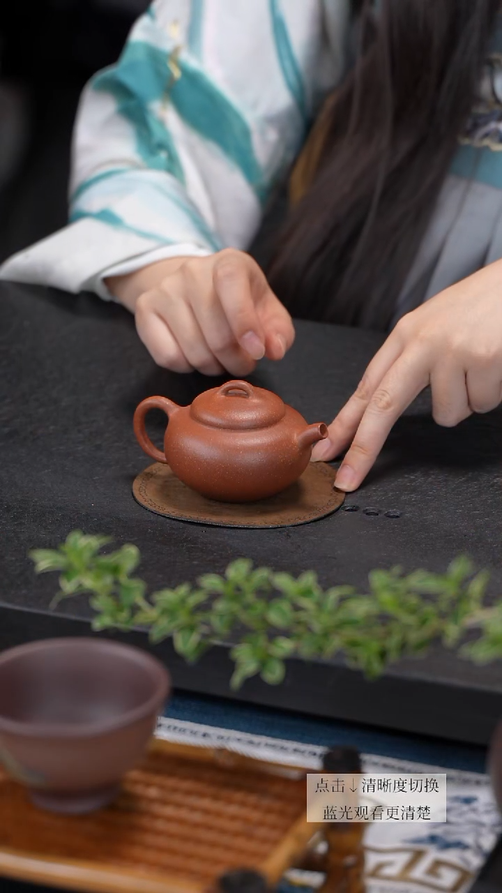 茶壶紫砂红降坡扁玉壶精工半手