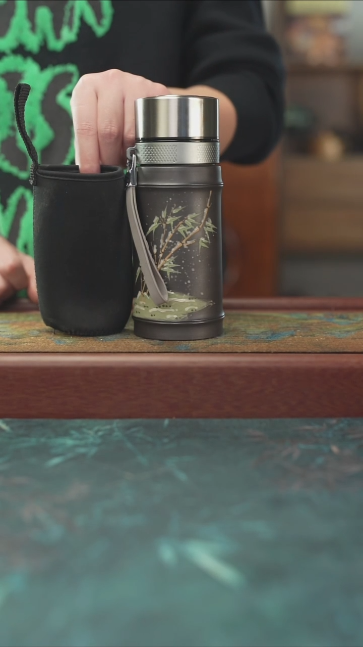 12.11 玄铁石黄 双层 车载杯