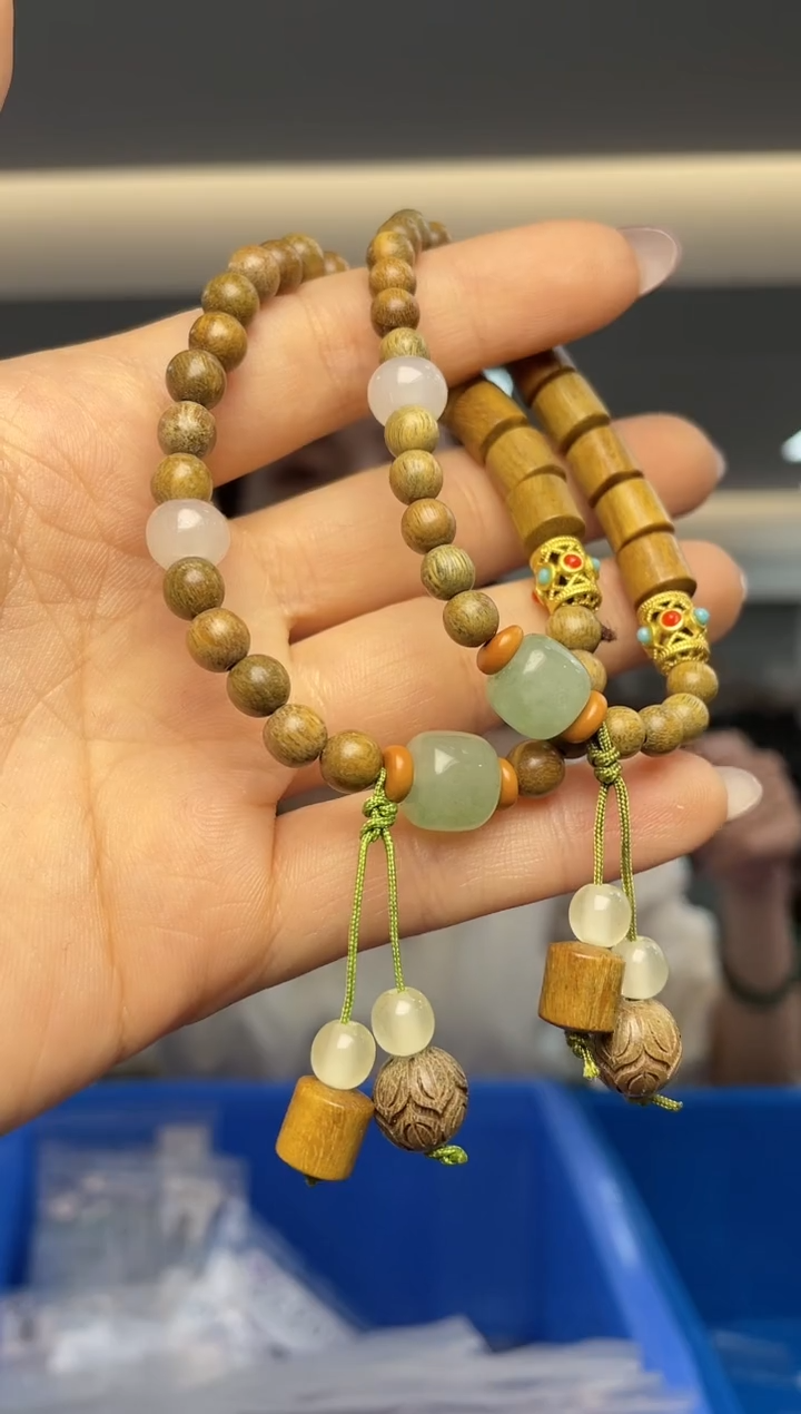 【闪购商品】维腊木（绿檀）其他（多样性发一件）