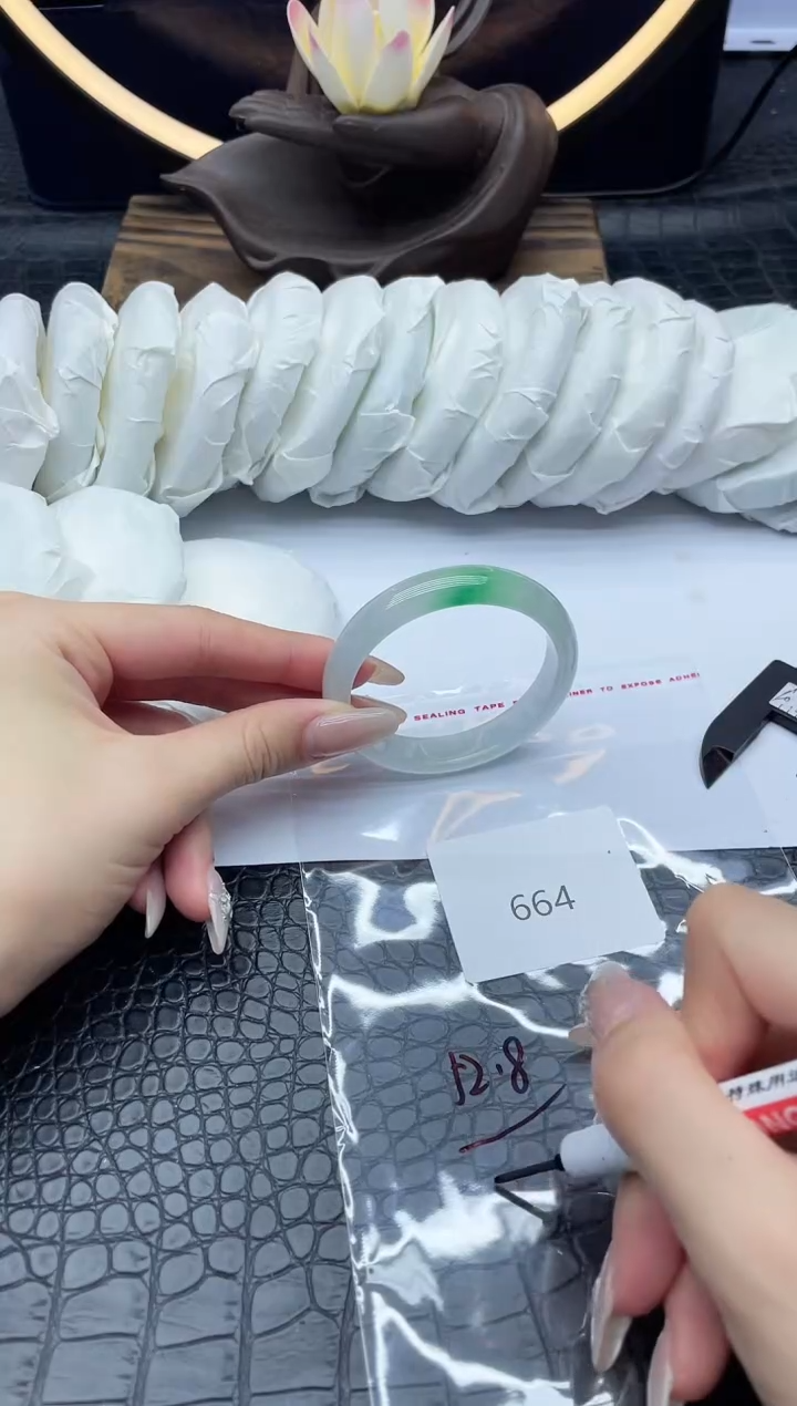未镶嵌手镯翡翠翡翠一物一图664