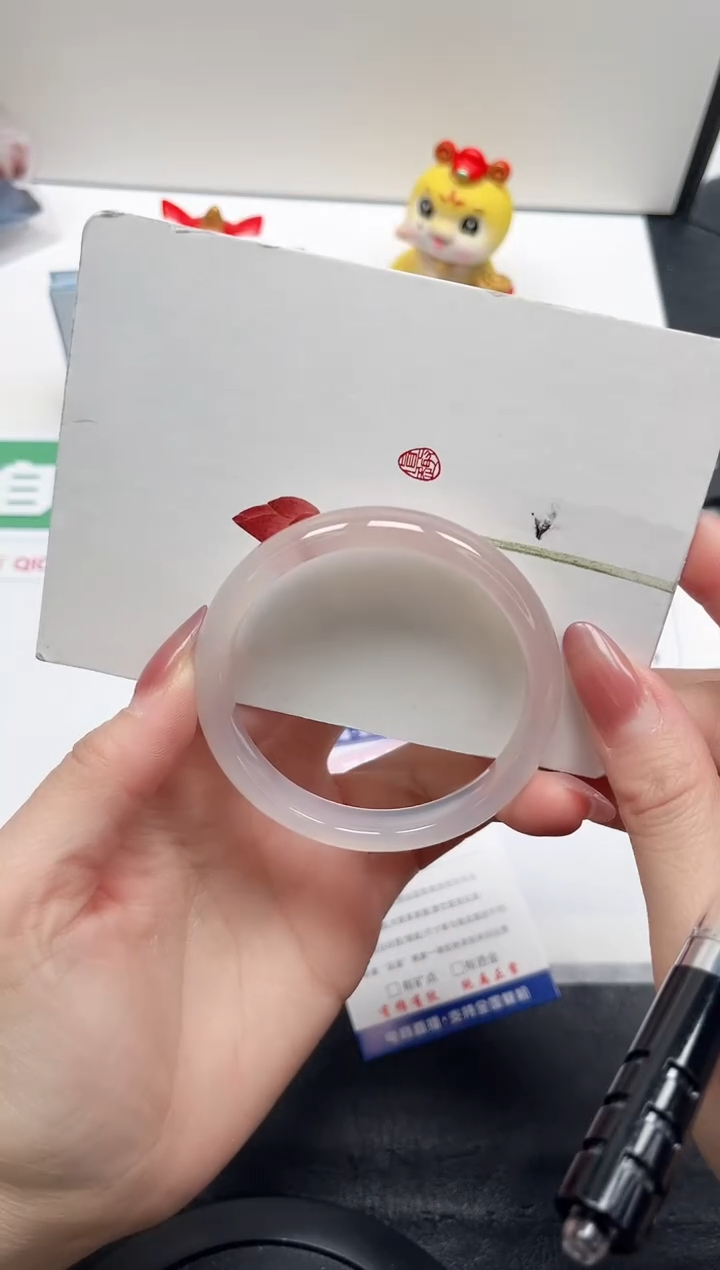 【闪购商品】石英质玉手镯未镶嵌267-56.6