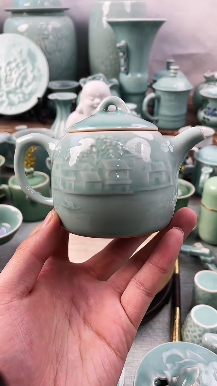 【闪购商品】特价 微瑕 慧仙青瓷限时福利放漏