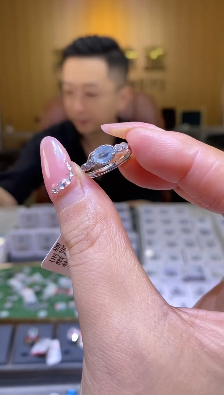 海蓝宝石戒指银S925镶嵌天然海蓝宝戒指