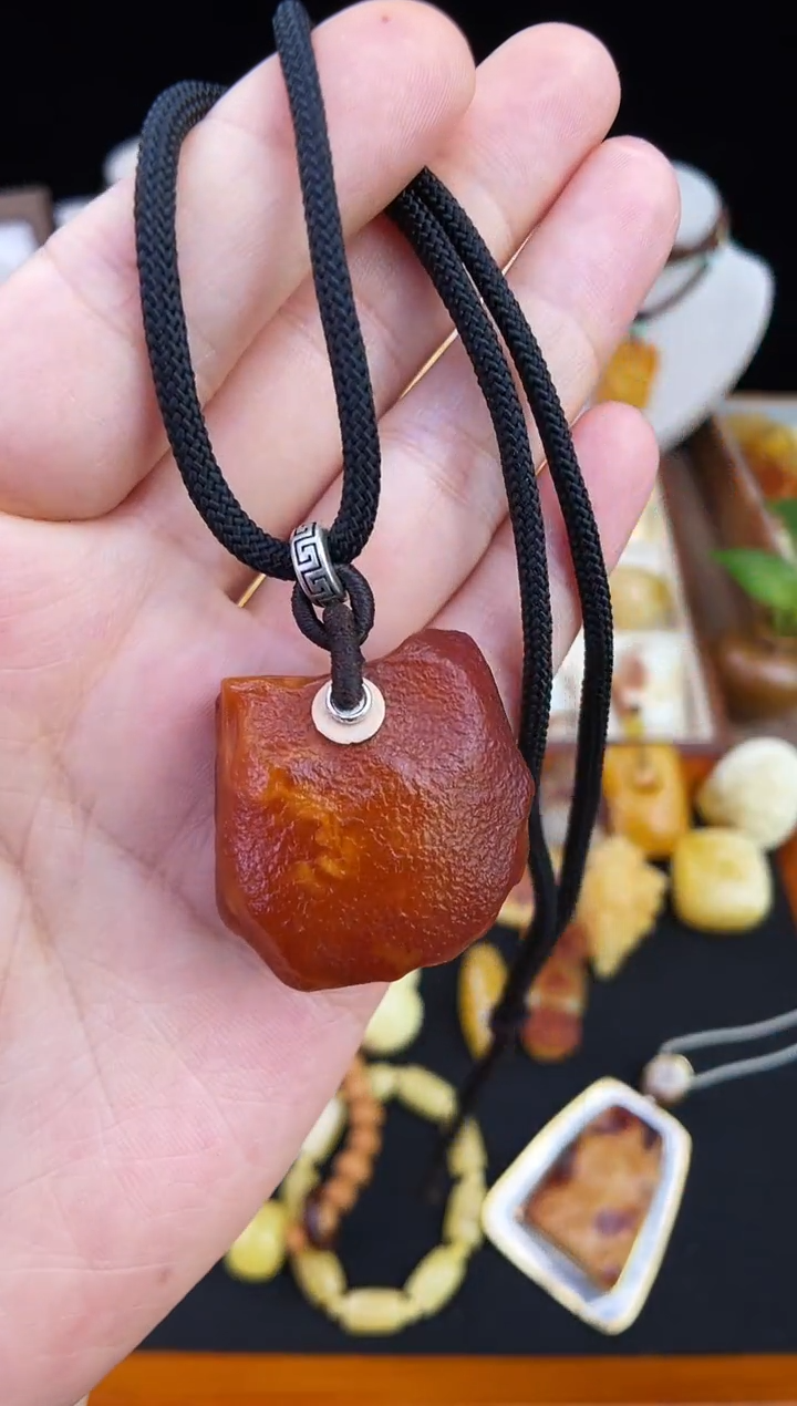 琥珀未镶嵌珠宝奇石柒月