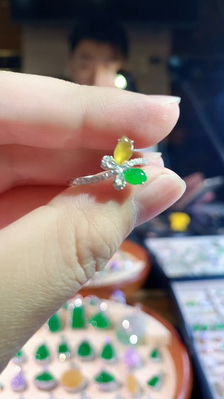 【闪购商品】翡翠戒指18K金镶嵌戒指