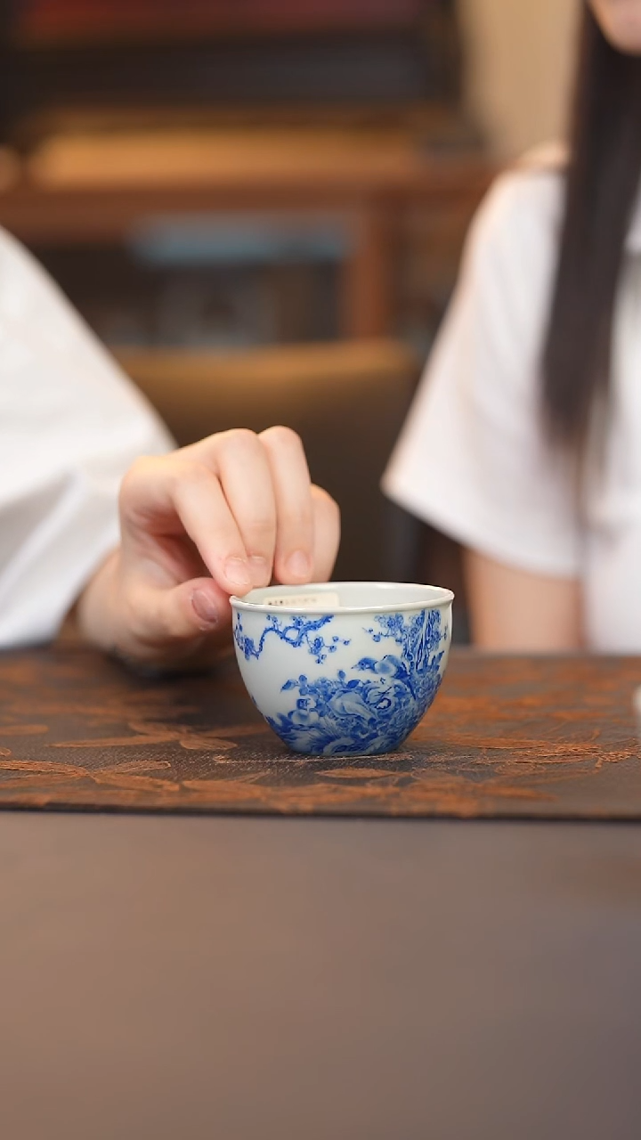 瓷语青花花鸟缸杯
