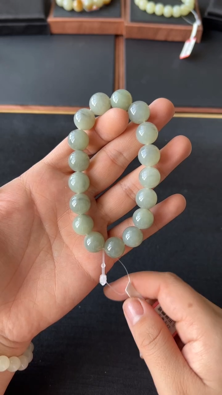 【闪购商品】和田玉手串未镶嵌若羌微色差卡12