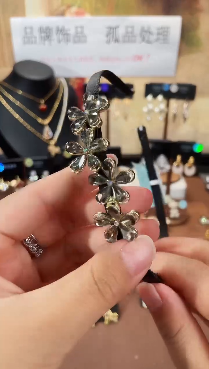 合金925银锆石Q037