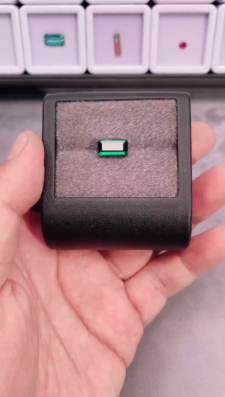 未镶嵌裸石碧玺3.96