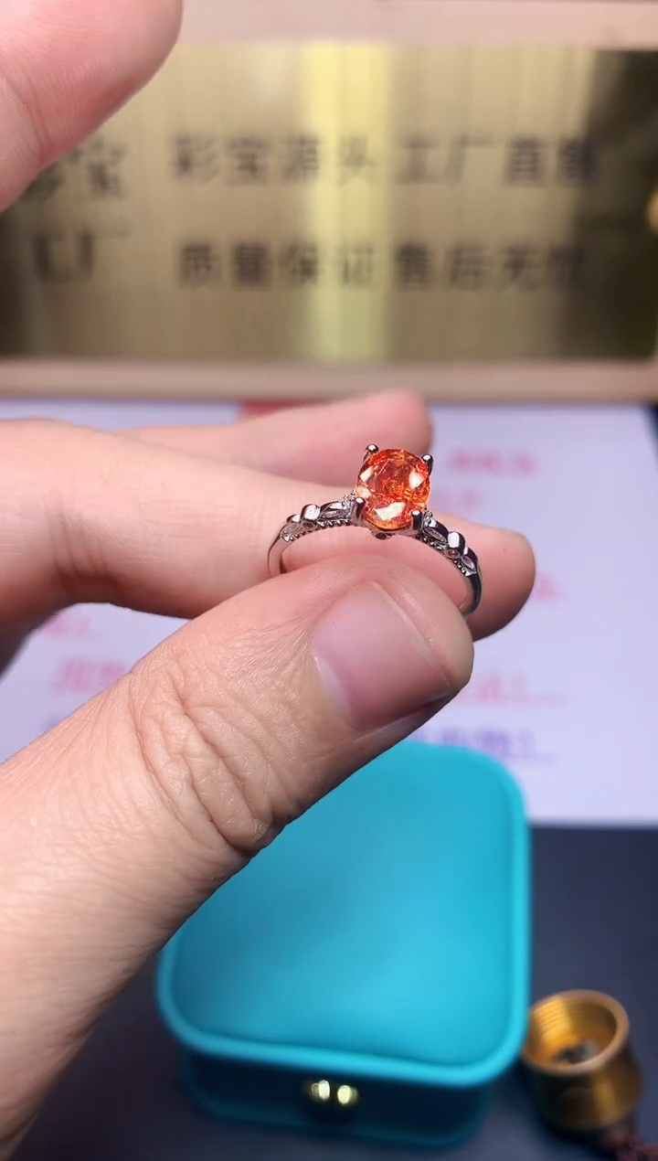 【闪购商品】石榴石戒指银S925镶嵌......