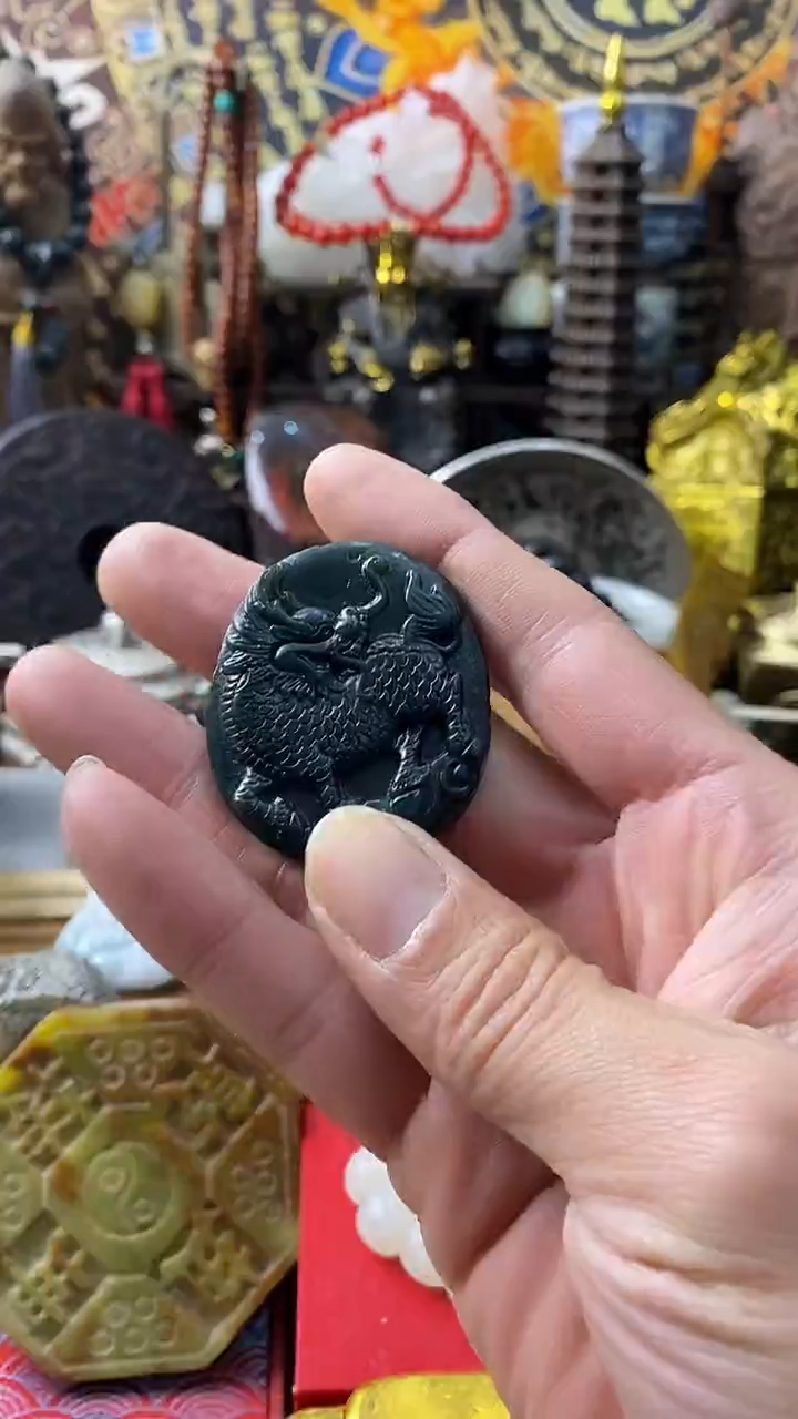 颈饰未镶嵌和田玉（青玉）------主播推荐------