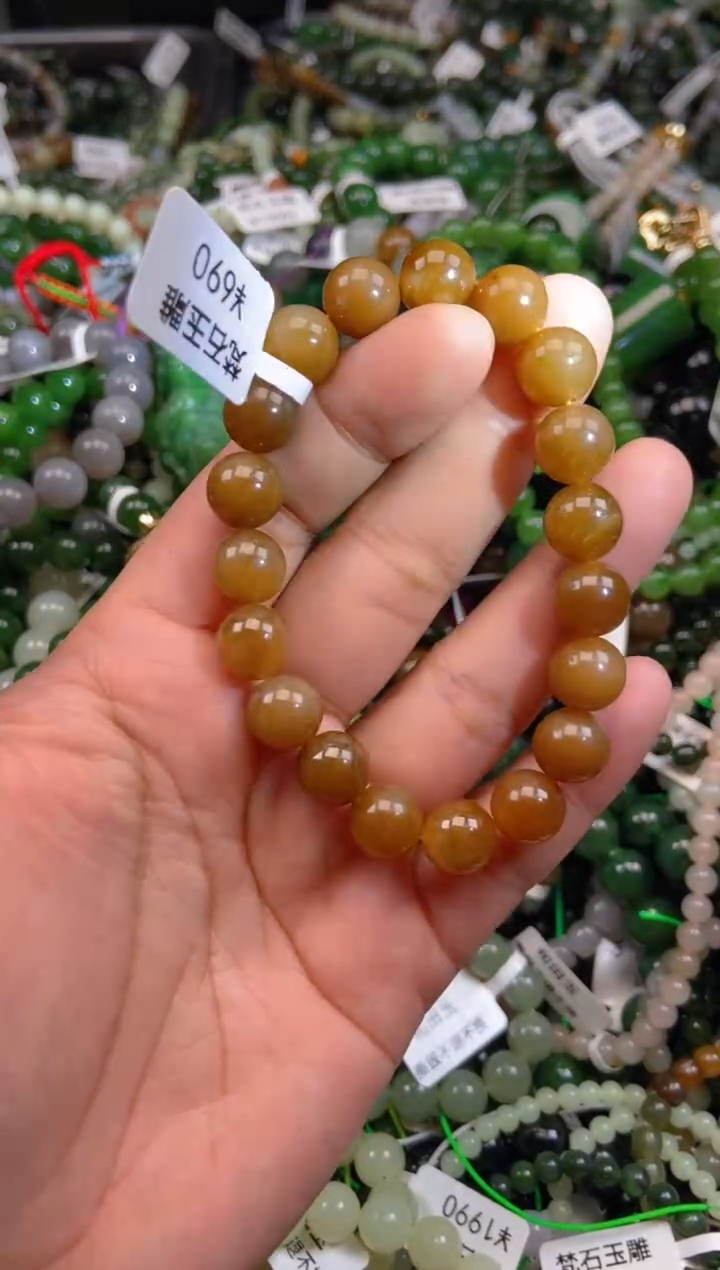 和田玉未镶嵌颈饰1