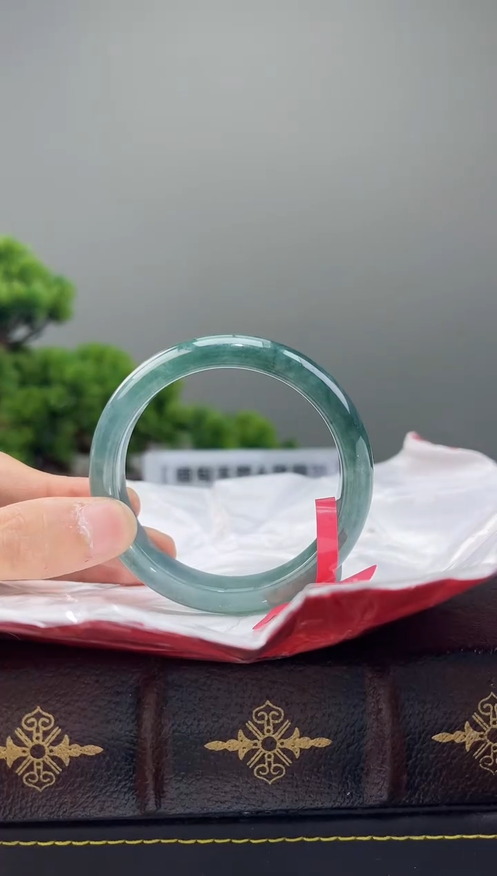 【闪购商品】翡翠手镯未镶嵌手镯2