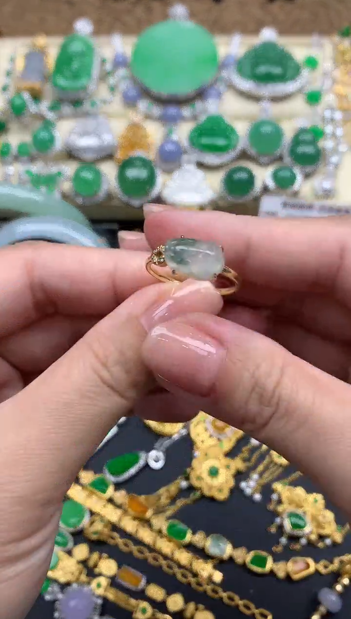 【闪购商品】翡翠戒指18K金镶嵌65-中国好珍宝