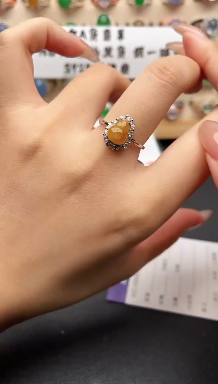 银S925镶嵌戒指翡翠一物一证一礼盒