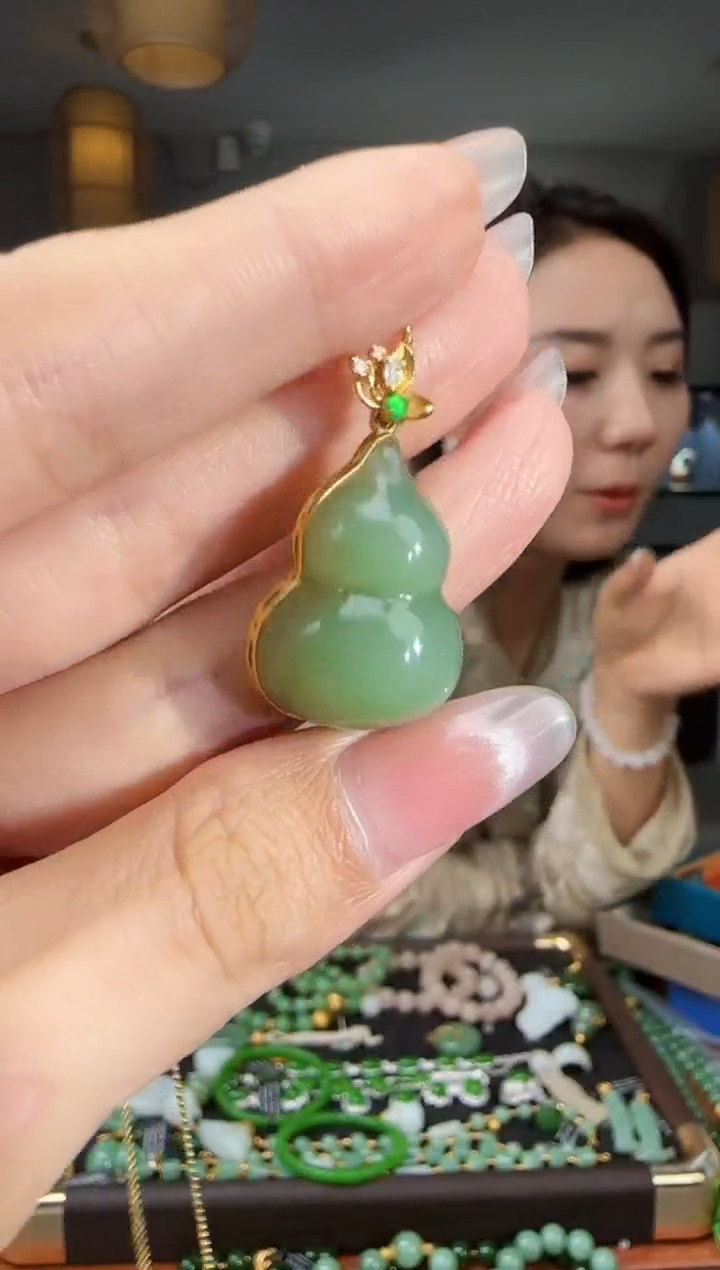 吊坠(不含链)18K金镶嵌和田玉1