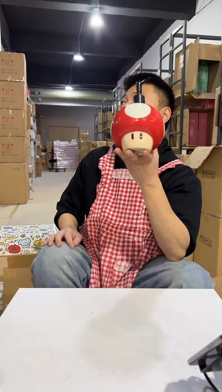 【闪购商品】杯蘑菇按压瓶 陶瓷材质