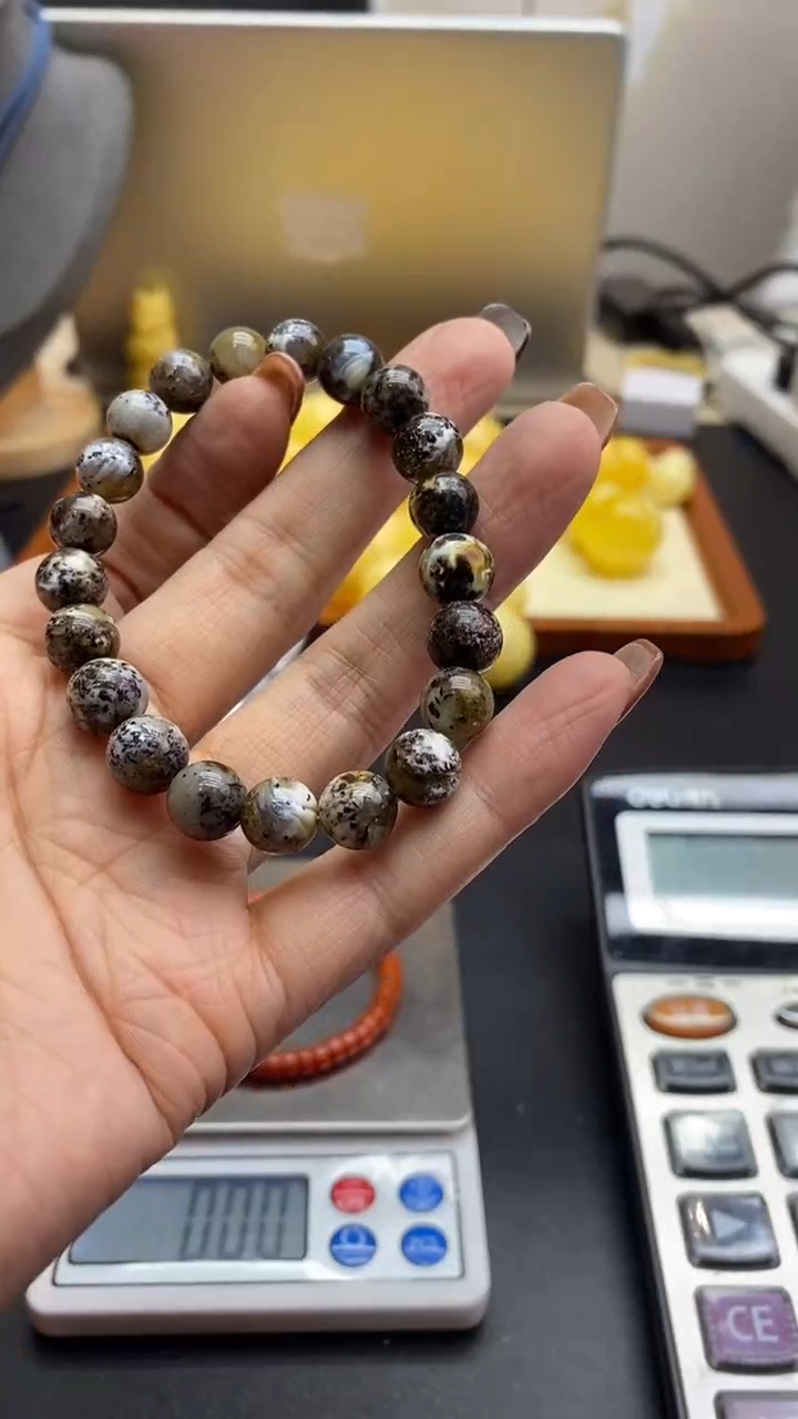 琥珀未镶嵌珠宝奇石山***意2339/4发1