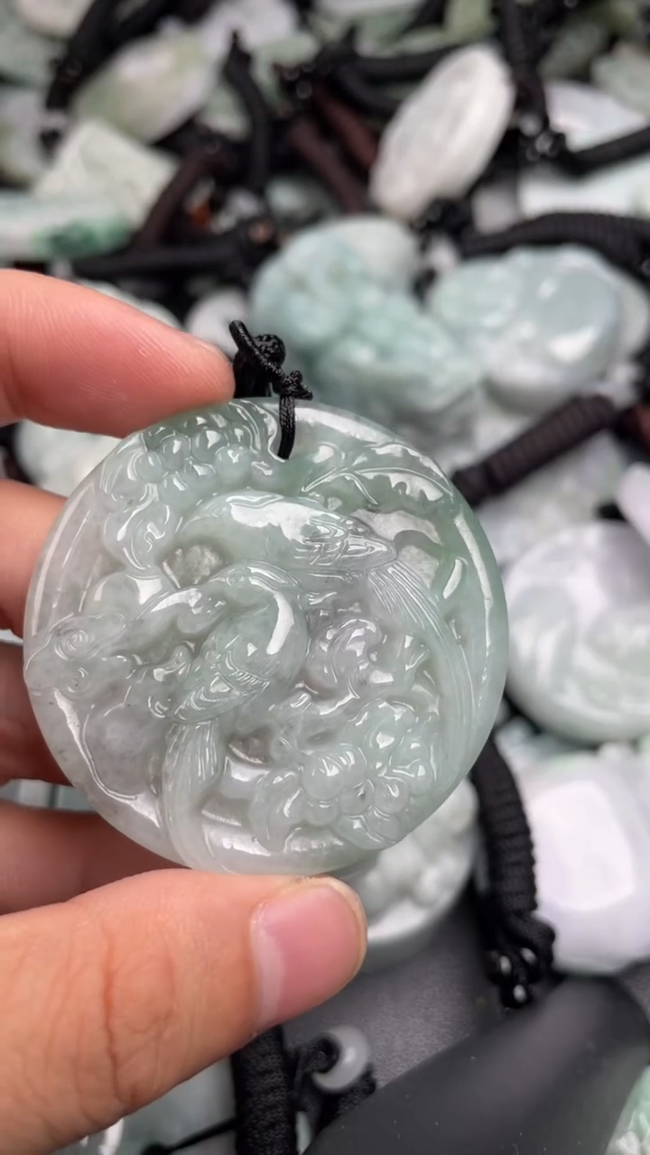 翡翠未镶嵌吊坠(不含链)1