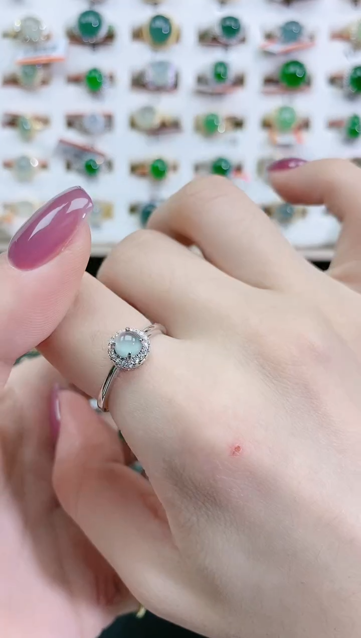 翡翠戒指银S925镶嵌天然翡翠