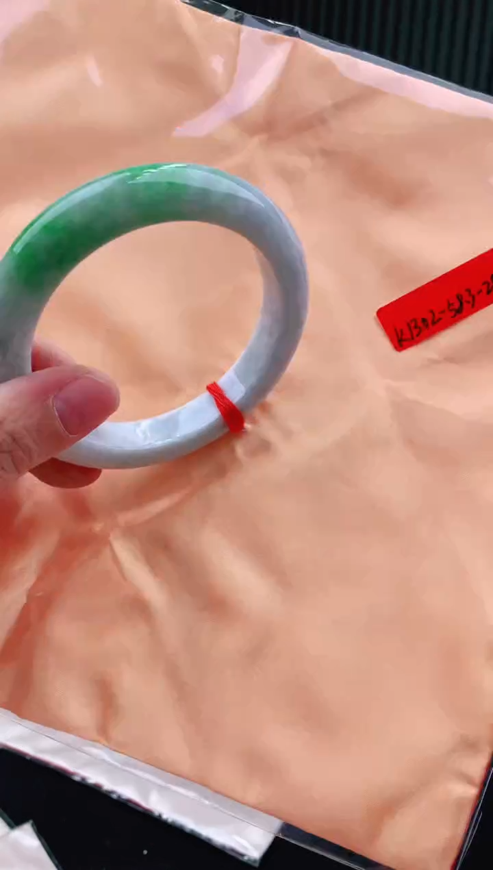 未镶嵌手镯翡翠58