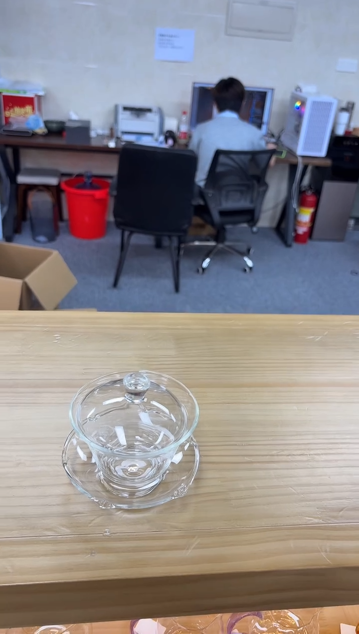 禾器-荷叶盖碗-透明色