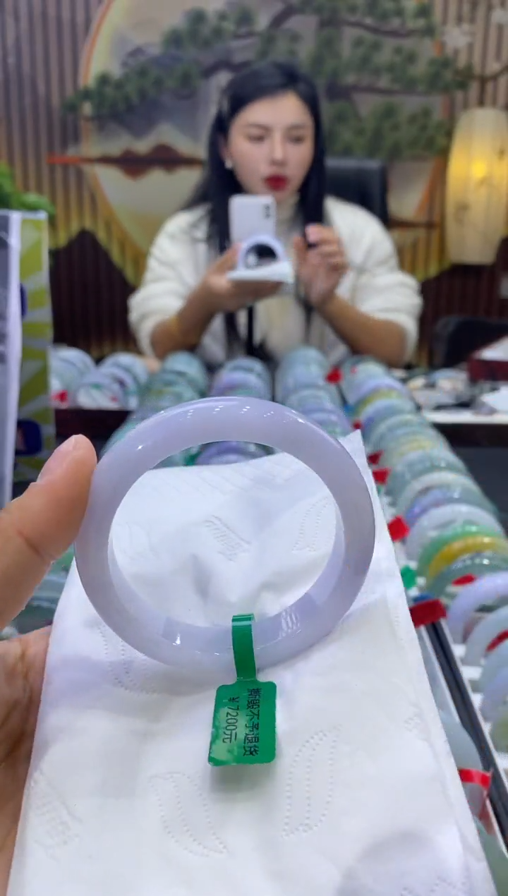 【闪购商品】翡翠手镯未镶嵌多人02417