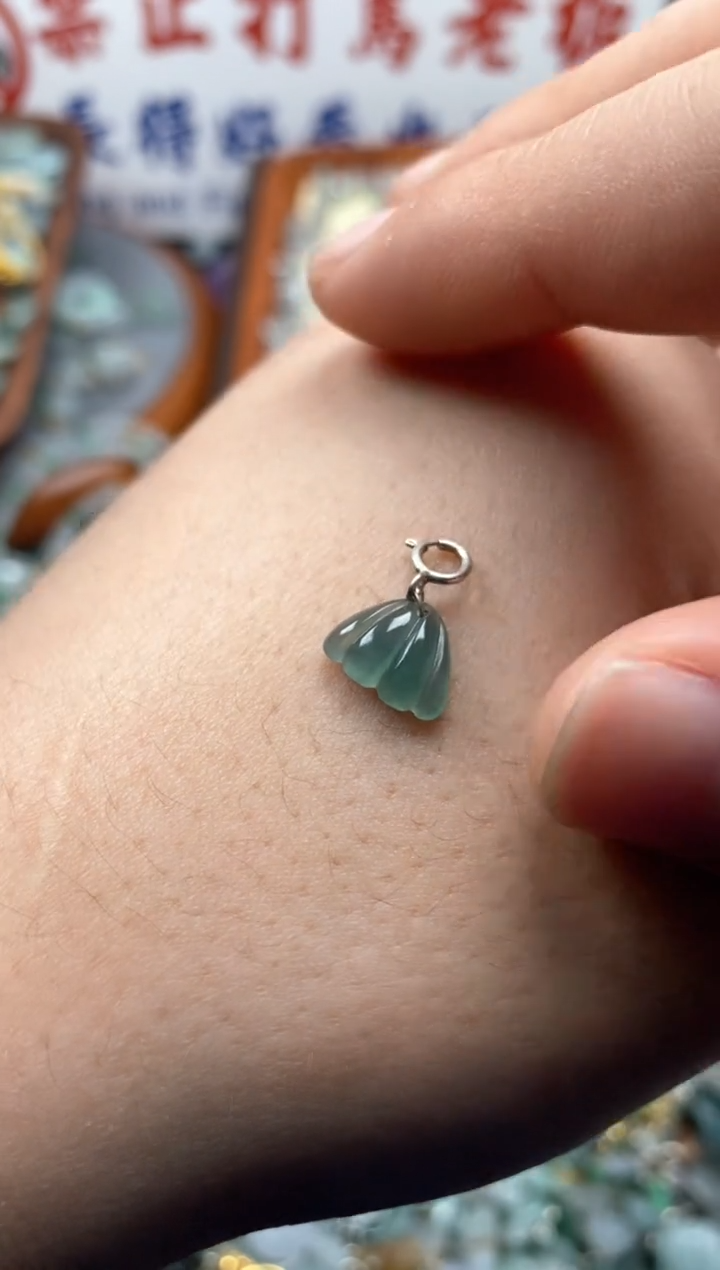 【闪购商品】翡翠颈饰未镶嵌哥哥