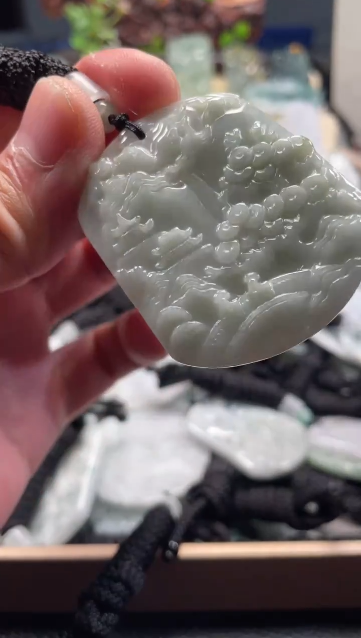 颈饰未镶嵌翡翠12/25/015