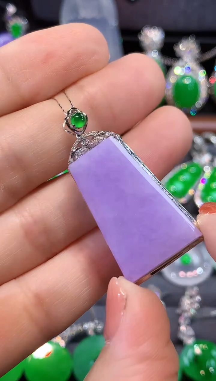 吊坠(不含链)18K金镶嵌翡翠无事牌