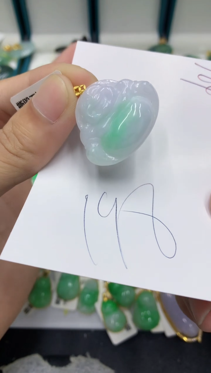 【闪购商品】翡翠颈饰18K金镶嵌翡翠