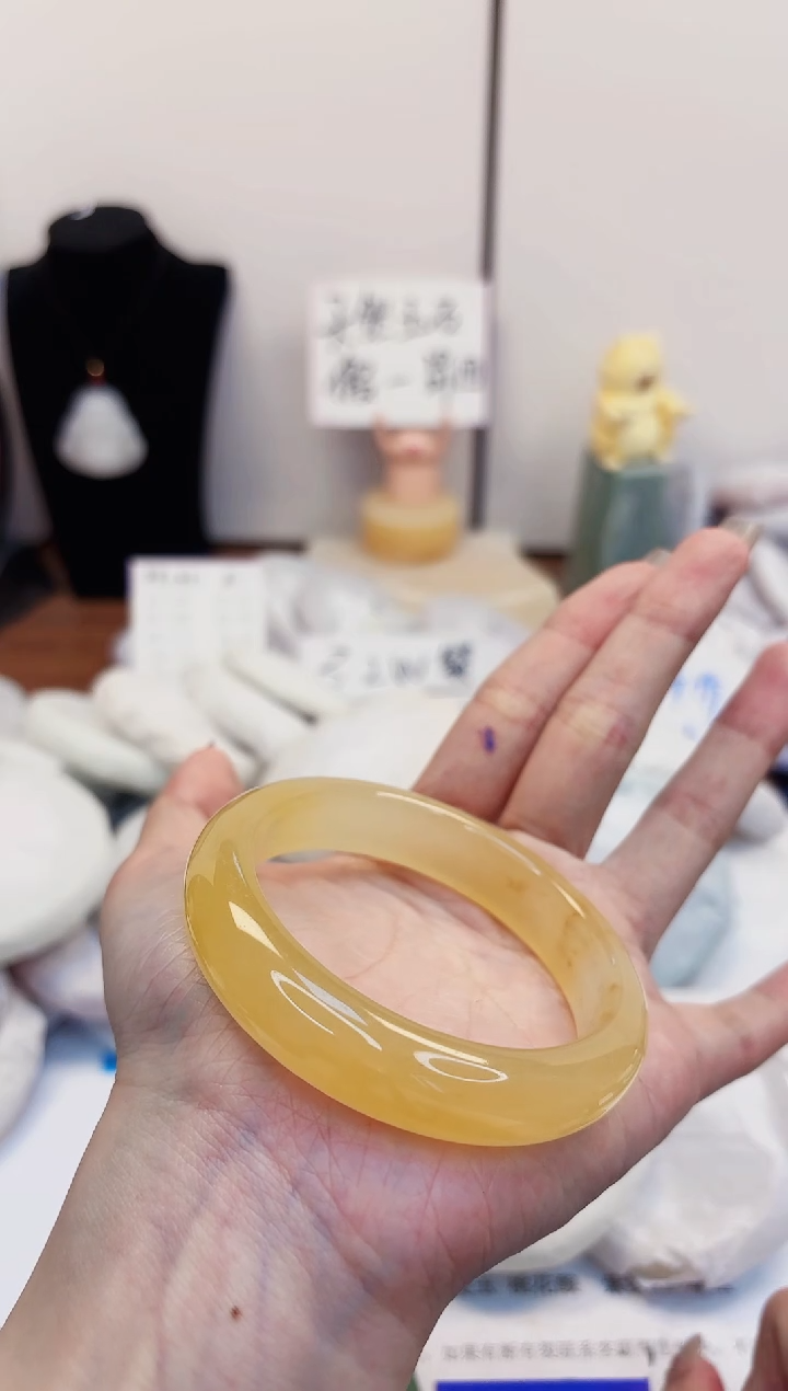 【闪购商品】石英质玉手镯未镶嵌189-财气镯-圈口55