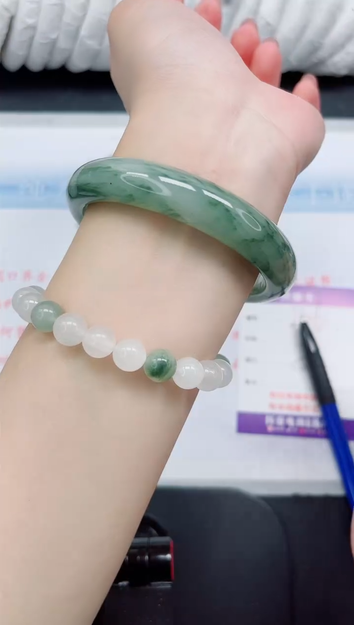【闪购商品】石英质玉手镯未镶嵌236#59