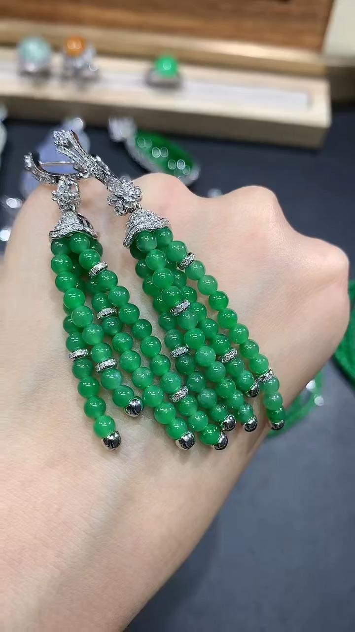 【闪购商品】翡翠耳饰18K金镶嵌67团购