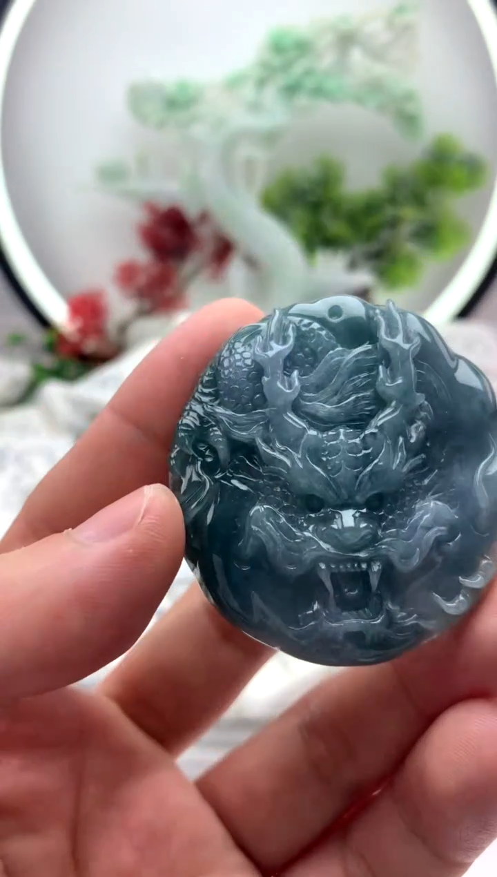 【闪购商品】翡翠颈饰未镶嵌龙牌【品质一般介意慎拍】