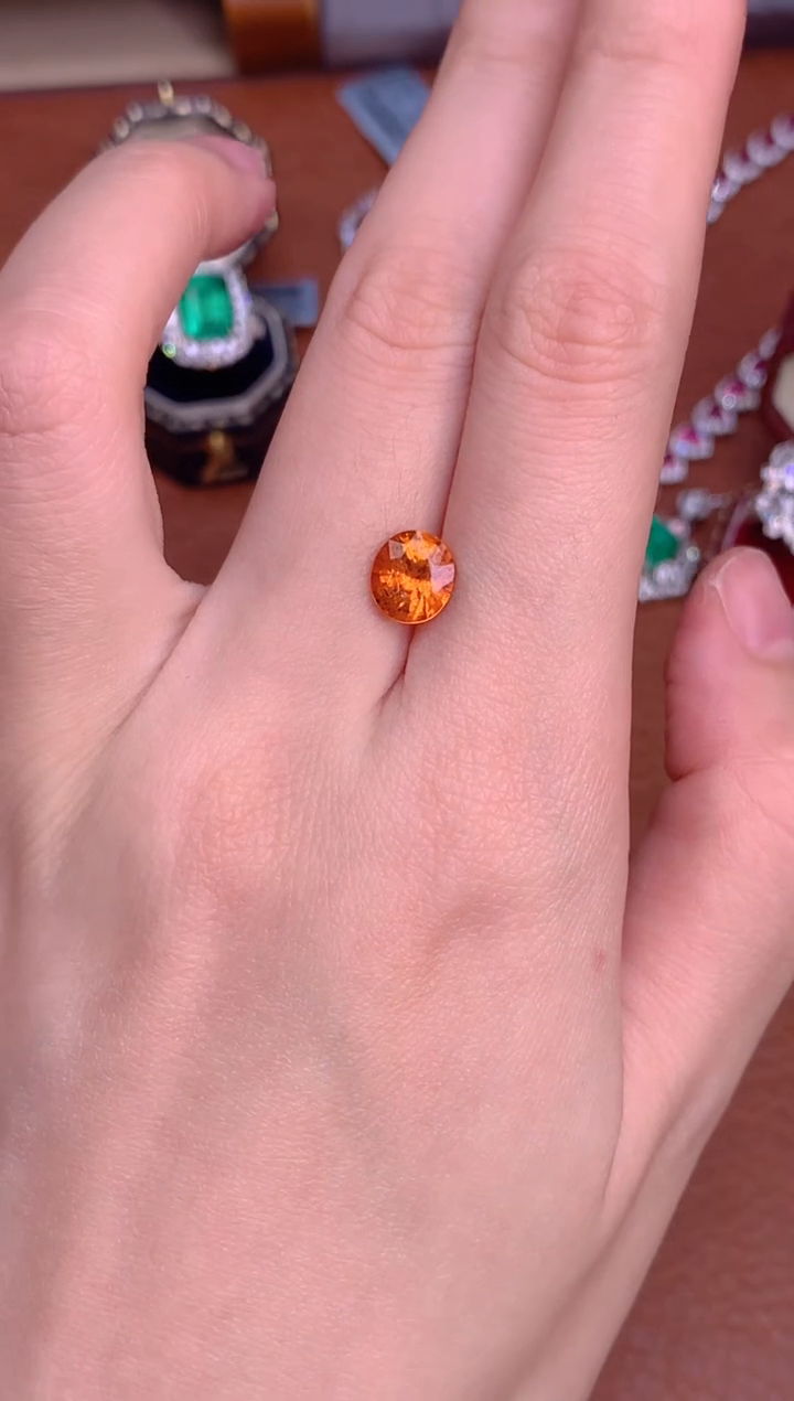 【闪购商品】石榴石（芬达石）裸石未镶嵌2.33CT
