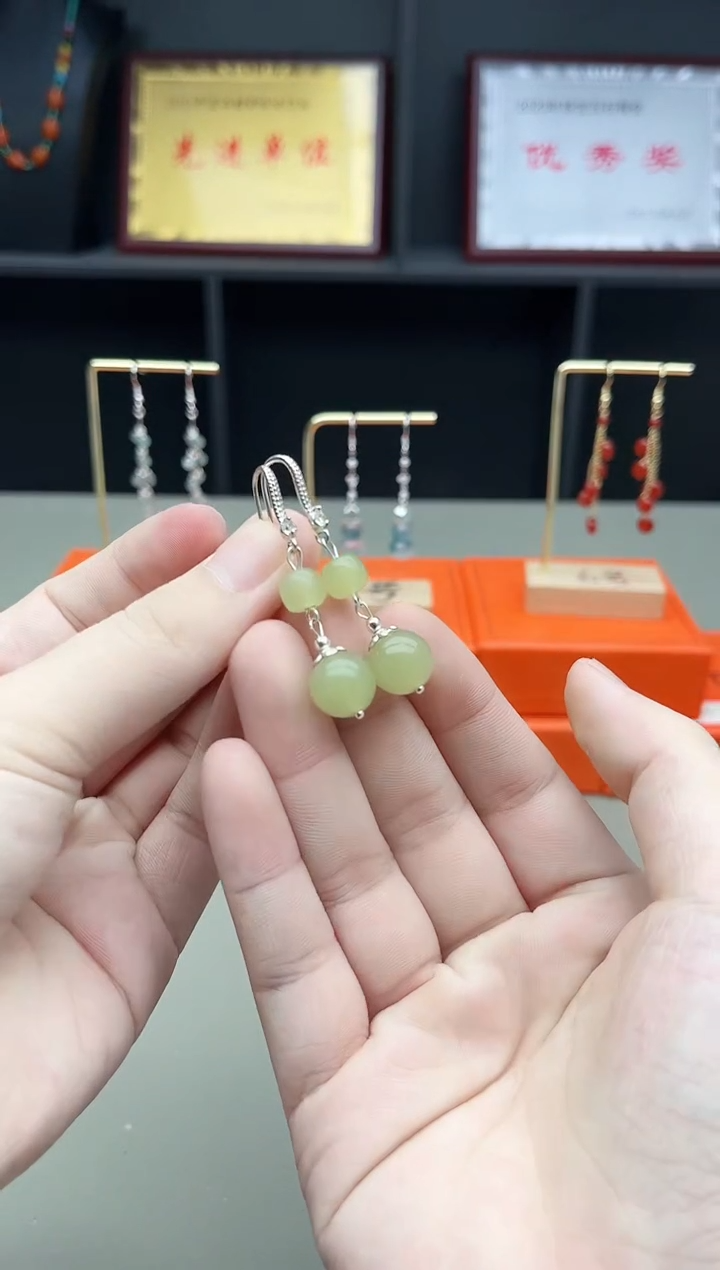 未镶嵌东陵石耳饰430