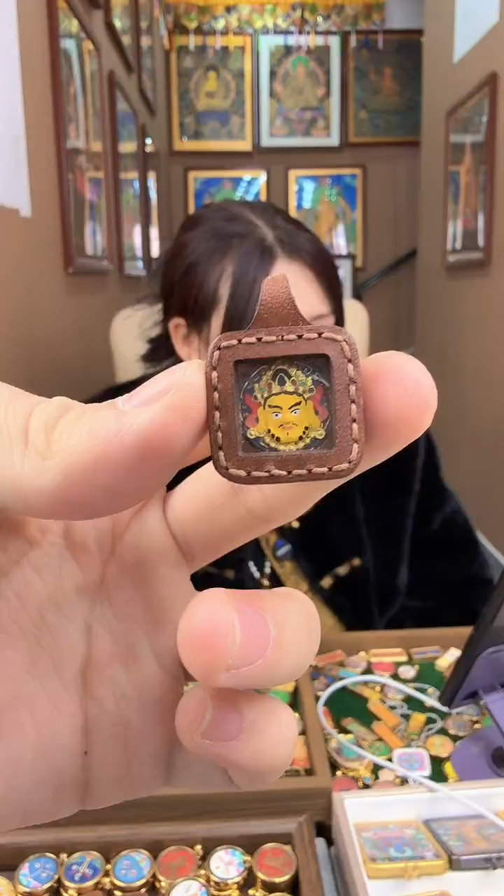 吊坠黄财神泥塑擦擦-热贡纯手绘唐卡